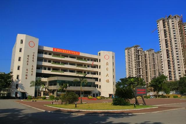 柳州学校排名(梧州中专学校排名)