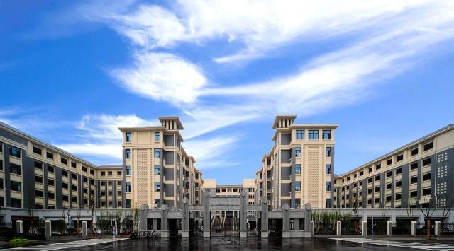 初中学校排名(全国十大初中名校)