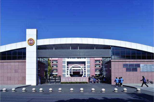 成都墨尔文学校好不好(成都墨尔文学校好不好进)
