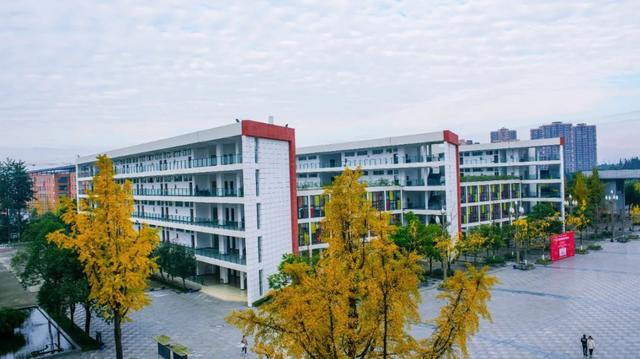 成都女子职业学校(成都女子职业学校排几)