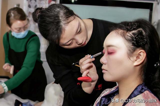 女生初中学历适合学什么技术(女生初中学历学计算机好吗)