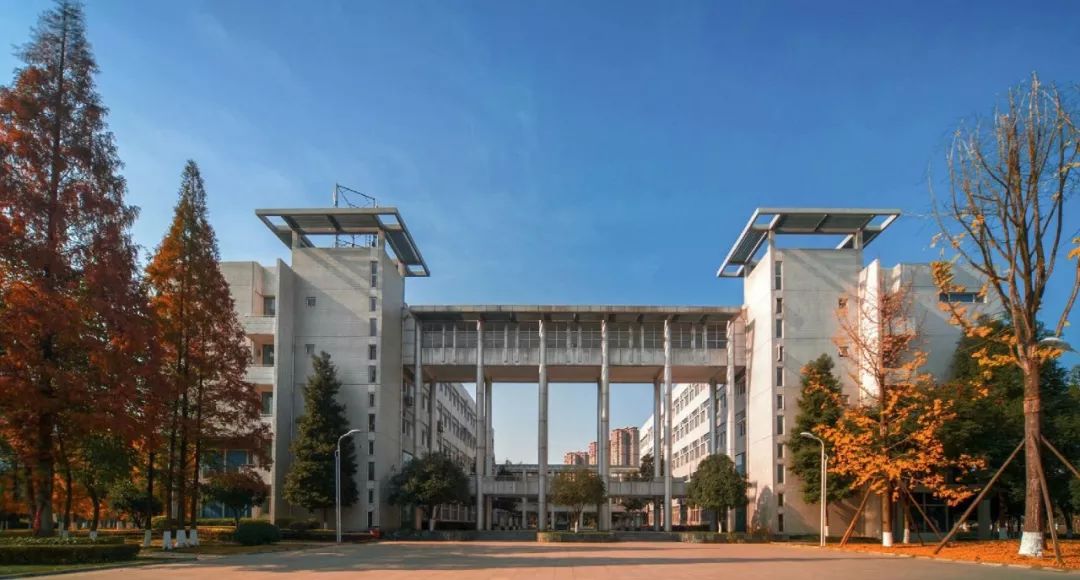 成都职业技术大学官网(四川职业技术学院招生网站)