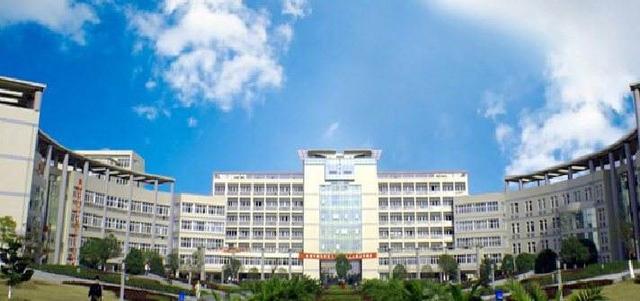 重庆市卫校有哪些(重庆市正规卫校有哪些)