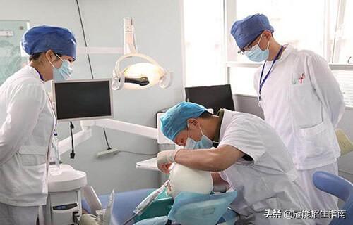 初中毕业生可以学医的学校(初中毕业想学医读什么学校)