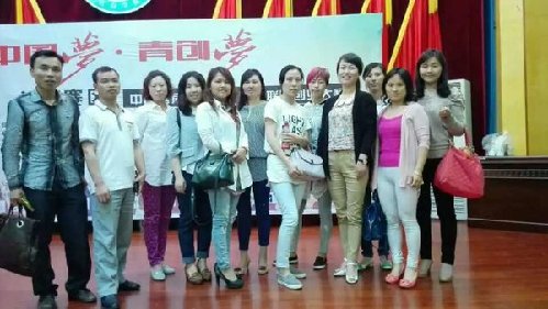 女生上技校学啥好(女孩上职业学校学什么专业好)