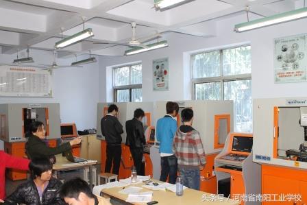不要分数的中专学校(武汉不要分数的中专学校有哪些)