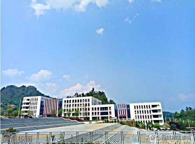 成都美容职业学校(成都美容培训职业学校前十)