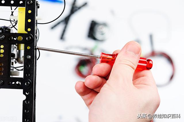 技术学校有哪些专业可以选择(新能源汽车技术专业有哪些学校有)