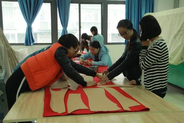 成都纺专专升本有哪些专业(成都纺专专升本升哪所大学)