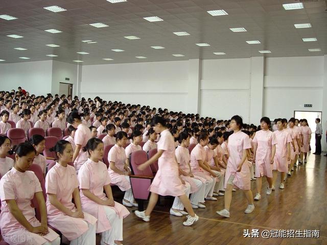成都华大卫校初中生分数线(成都华大卫校分数线高中2020)