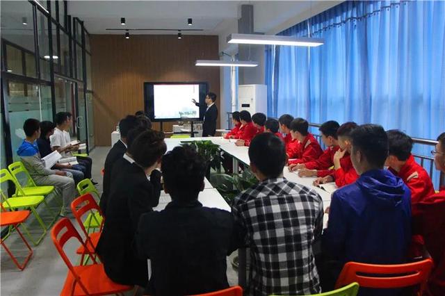 成都长江职业学校地址(成都新希望职业学校地址)