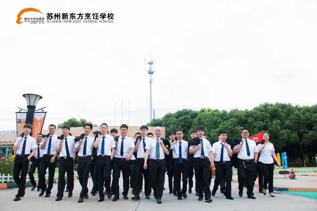 初中毕业男生学什么职业好(初中毕业学什么专业男生)