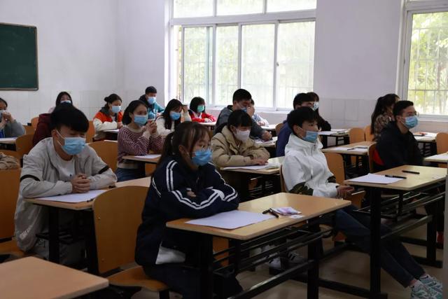 包含成都职业技术学校2021招生的词条