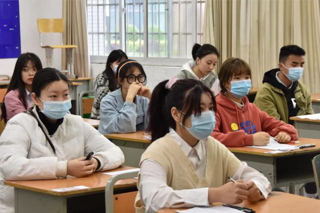 包含成都职业技术学校2021招生的词条