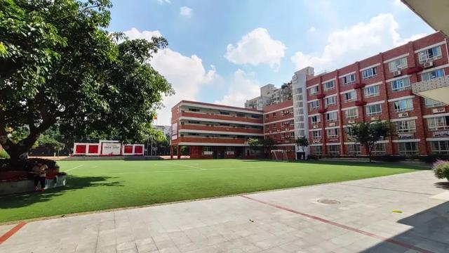 成都三加二学校公立的(成都三加二学校排名)
