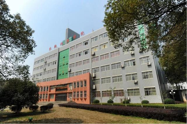 室内设计大专学校排名(室内设计大专学校排名江西省)