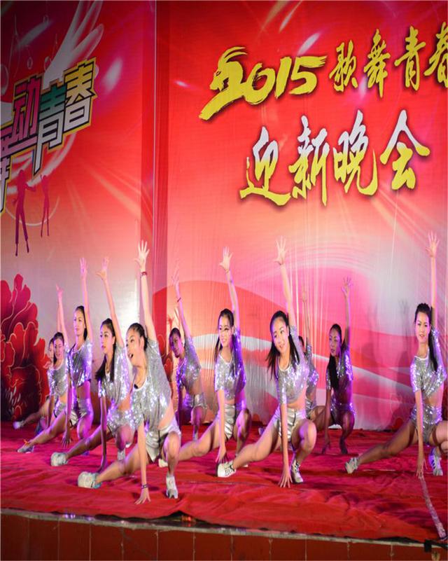 成都机电工程学校照片(成都机电工程学校宿舍照片)