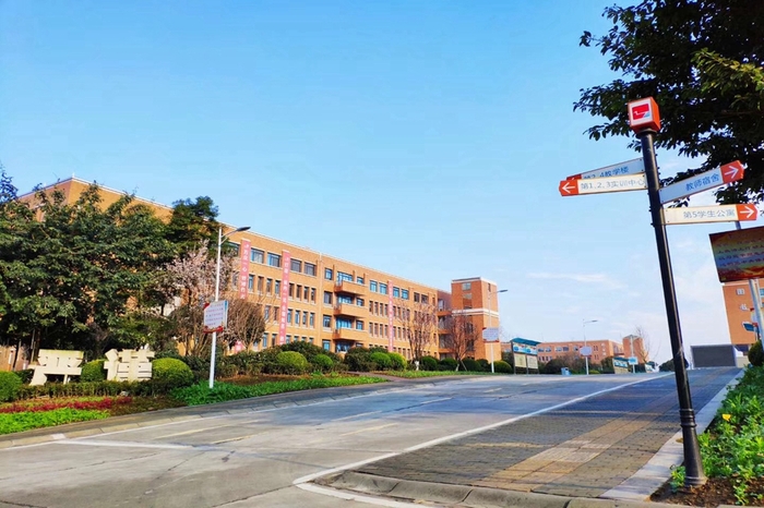 成都五月花高级技工学校官网(成都五月花高级技工学校代码)