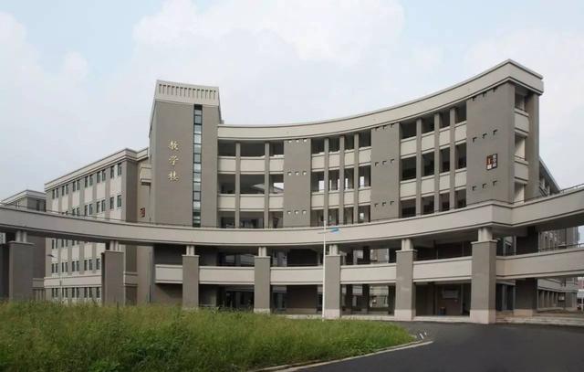 嘉兴职高有哪些学校(长沙公办职高有哪些学校最好)