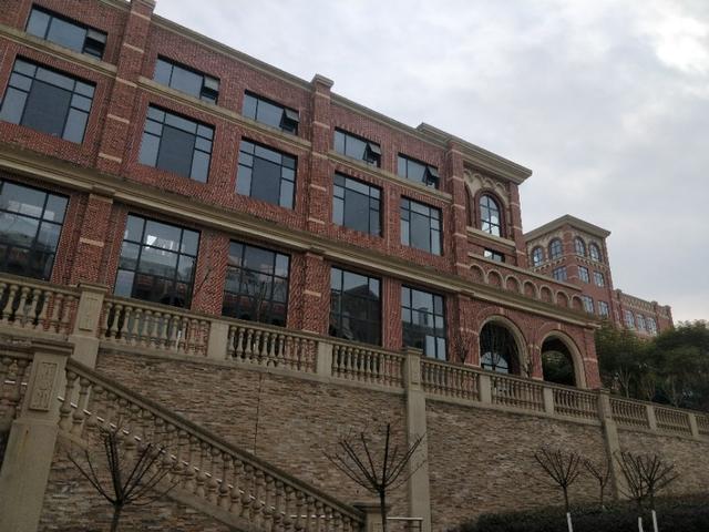 四川成都天府航空学院怎么样(成都天府新区航空旅游职业学院)