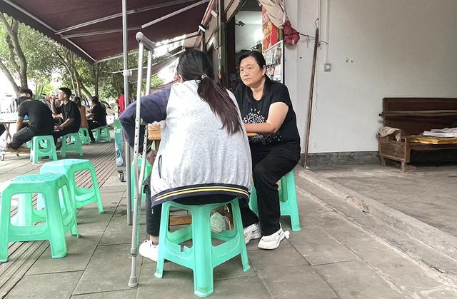 成都希望学校有人死了(成都希望职业学校招聘)
