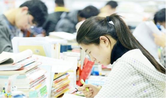 中考女生报考什么专业好(中考女生学什么专业比较好)