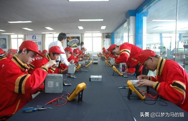 技校都有什么专业适合男孩(上技校男生学什么专业最好)