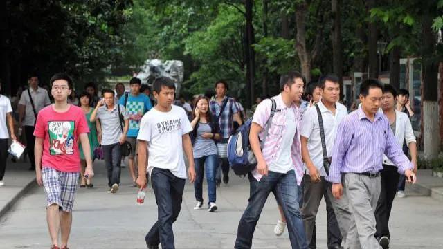 单招没考上的学生该怎么办(中专单招没考上的学生该怎么办)