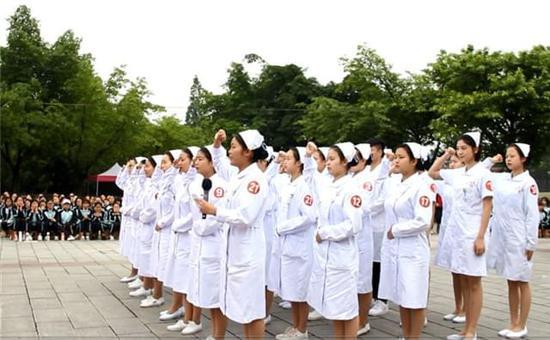 成都华西卫校怎么样(成都华西卫校是公办还是民办)