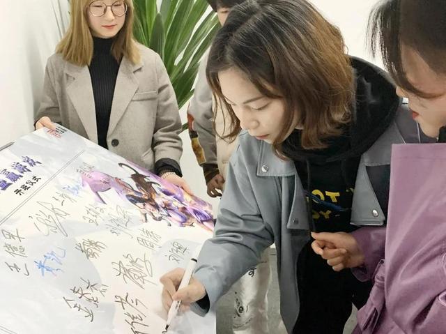 成都成人职业技能培训机构(成都成人古筝培训机构)