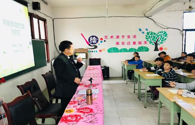 广安区观阁职业中学(观阁职业中学校)