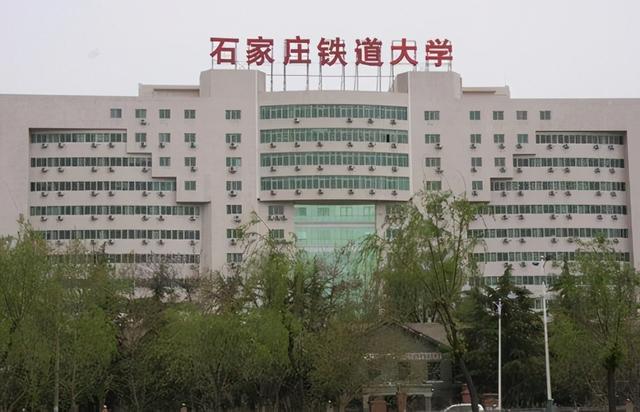 成都铁路学校排行(成都铁路技工学校官网)
