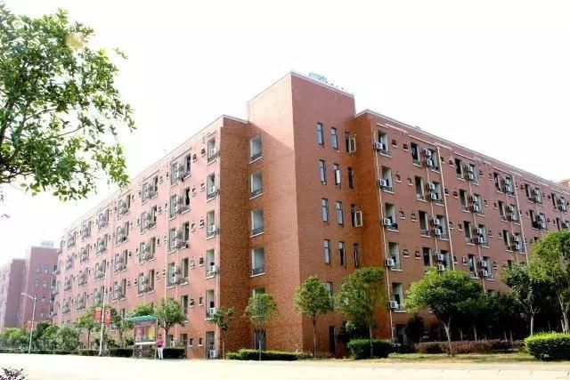 成都技工学校地址(成都新华技工学校地址)