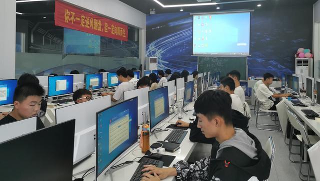 初中学生学什么好(初中学生学什么特长比较好)