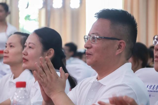 成都电子信息学校(成都电子信息学校学费)