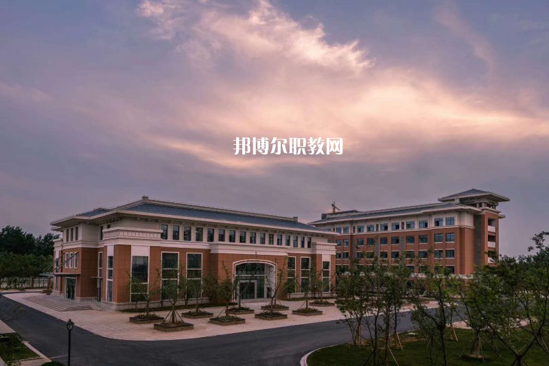 泸州中等职业卫生学校(泸州中等职业卫生学校新校区)