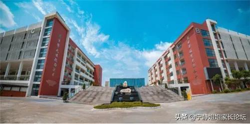 成都周围的职业学校(成都华商理工职业学校)