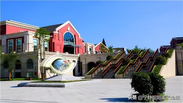 成都周围的职业学校(成都华商理工职业学校)