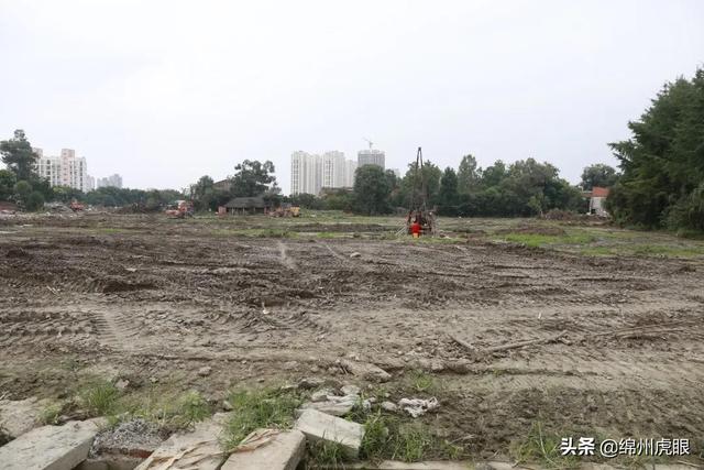 绵阳高铁学校(绵阳高铁站在哪里)