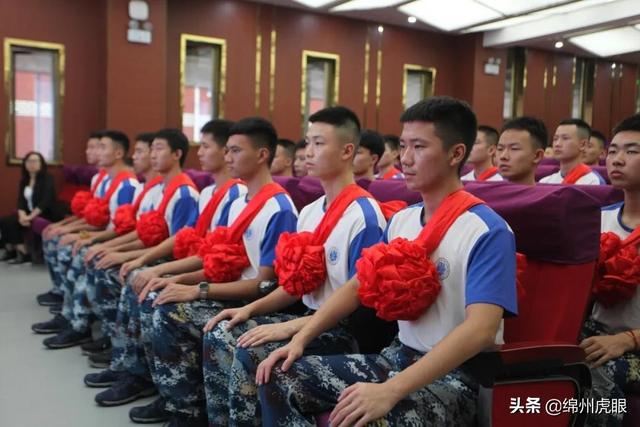 绵阳高铁学校(绵阳高铁站在哪里)