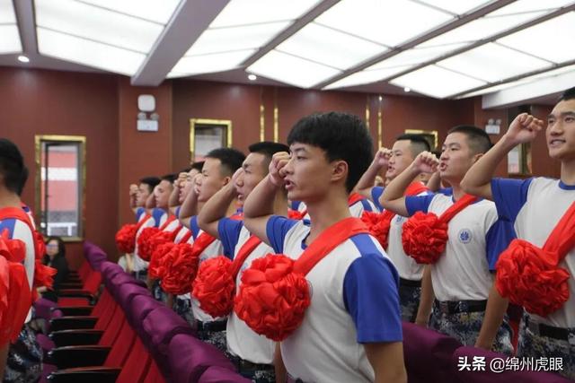 绵阳高铁学校(绵阳高铁站在哪里)