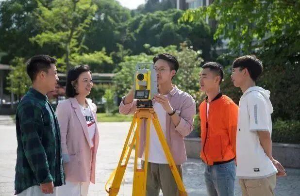 绵阳职业技术学校有哪些专业(绵阳服装职业技术学校)