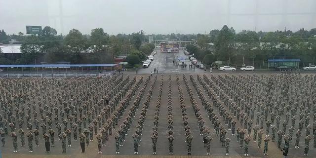 成都石化工业学校(成都石化工业学校南校区)