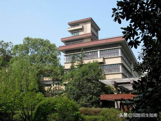 四川省卫生学校位置(四川省卫生学校龙泉驿)