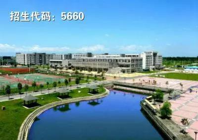 四川高铁乘务学校哪个好(四川高铁乘务专业的学校)