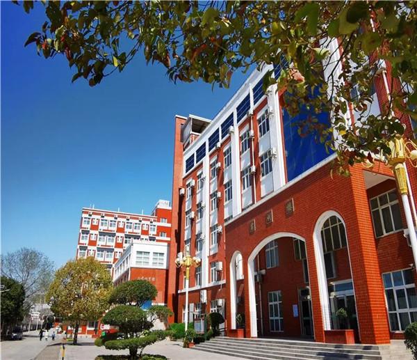 郑州技师学院是中专吗(郑州交通技师学院是中专吗)