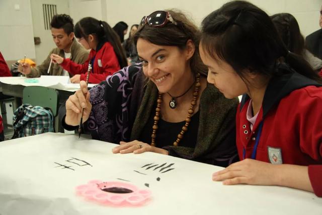 成都女子职业技术学校(成都航空职业技术学校)
