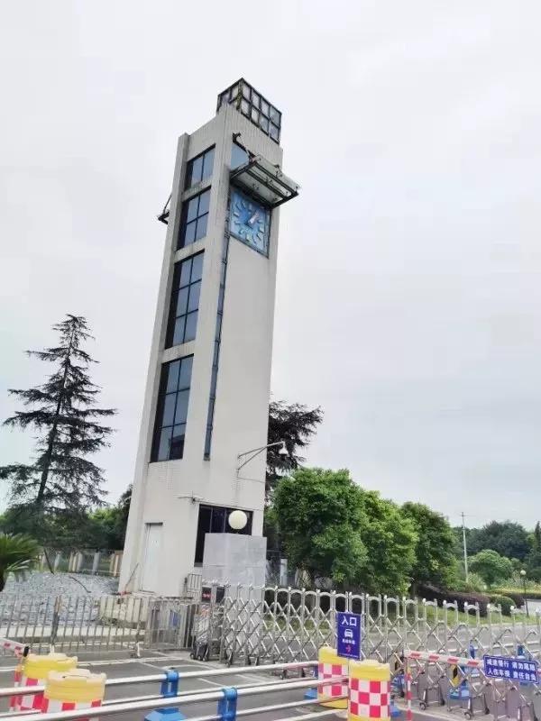 四川工商技术学校收费(四川工商学校成都校区)
