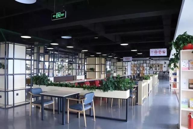 四川工商技术学校收费(四川工商学校成都校区)