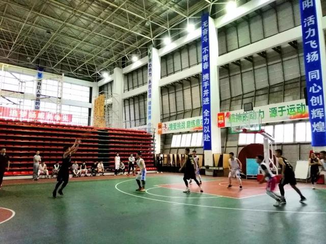四川工商技术学校收费(四川工商学校成都校区)